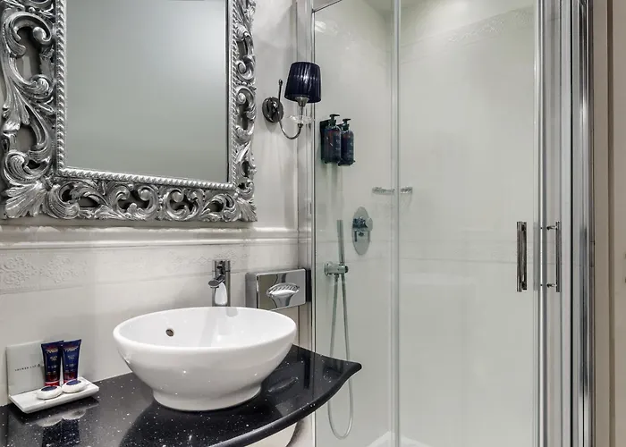 Olimpia Venice, Bw Signature Collection 3sup ホテル 3*